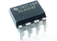 4558 IC operational amplifier